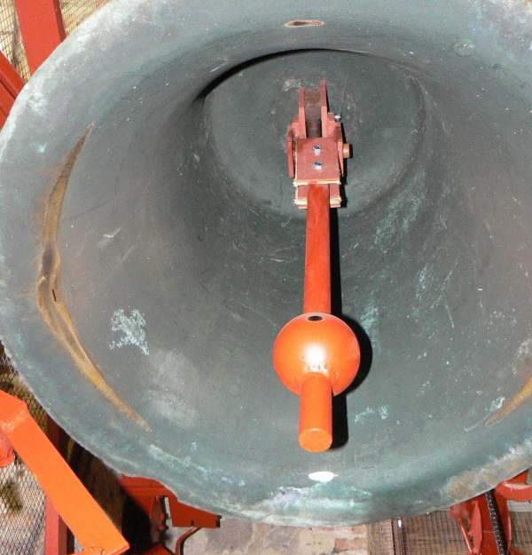 Tourner-une-cloche-14-de-tour-Hingeon-Hingeon